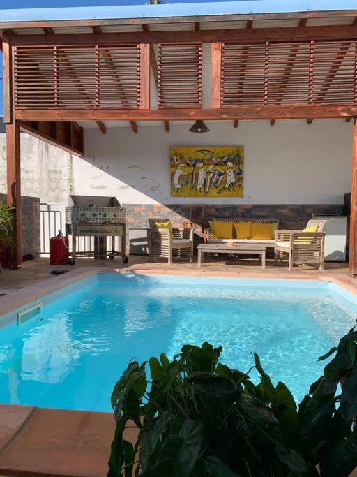 Apartamento Face Aux Saintes Trois-Rivières Exterior foto
